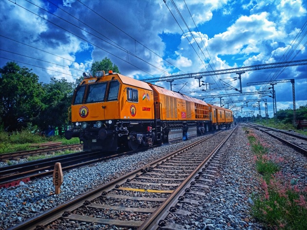 BEML Limited Secures ₹157 Crore Order for 15 Sets of Switch Rail Grinding Machines